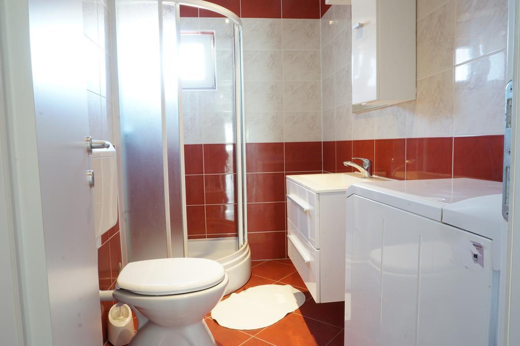 Apartment Fabijana Biograd Na Moru Exterior foto